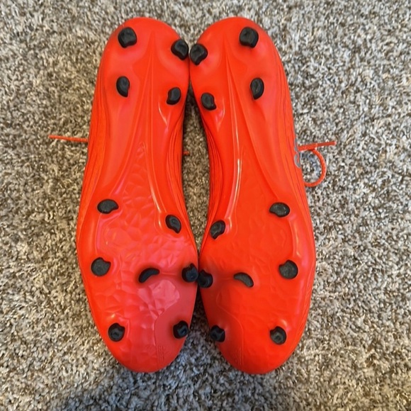 Men’s Adidas Cleats - Picture 4 of 4